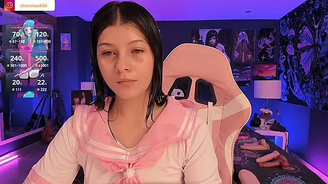 LanaKyutt online show from 10-18-25, 12:28