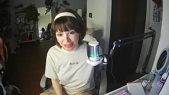 Snapshot of angelic_sg chatting on 01-05-25, 01:35 angelic sg online show from 01-05-25, 01:35