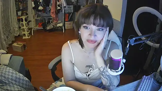 Snapshot of angelic_sg chatting on 01-26-25, 01:52 angelic sg online show from 01-26-25, 01:52