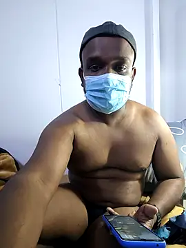 Snapshot of mmandi49 chatting on 10-27-25, 11:47 mmandi49 online show from 10-27-25, 11:47