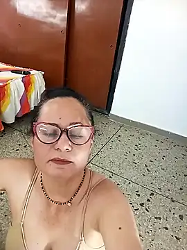 Snapshot of Eunice73 chatting on 02-13-25, 08:55 Eunice73 online show from 02-13-25, 08:55