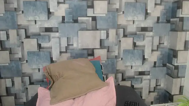 angel dthroatt online show from 01-08-26, 12:07