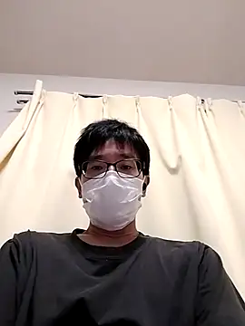 Snapshot of MIII1122 chatting on 08-04-26, 11:46 MIII1122 online show from 08-04-26, 11:46