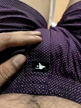 hitlar1026 online show from 12-21-25, 04:03