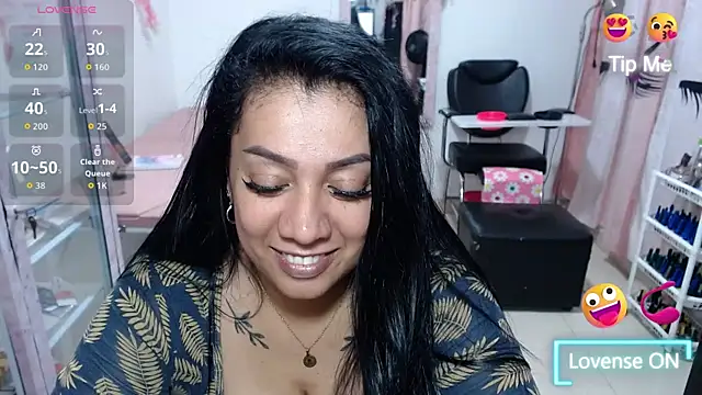 Snapshot of titsbiglovers chatting on 07-04-26, 05:52 titsbiglovers online show from 07-04-26, 05:52