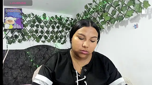 PaulinaSwan online show from 01-05-26, 05:49