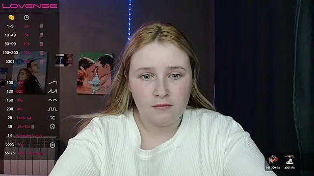 Light Luna online show from 10-31-25, 03:02