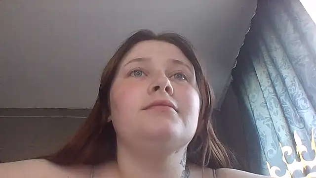 Snapshot of Light_Luna chatting on 06-19-26, 01:04 Light Luna online show from 06-19-26, 01:04