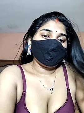 Luv Adite20 online show from 10-28-25, 07:05