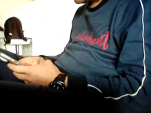 Snapshot of daky_86 chatting on 05-14-26, 04:47 daky 86 online show from 05-14-26, 04:47