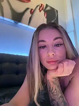 IsabellaEtthan online show from 02-28-25, 08:18