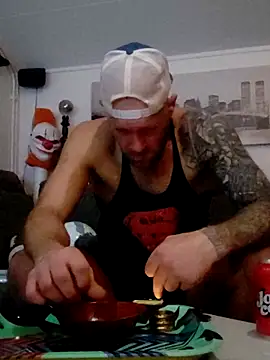 eltoulou online show from 10-29-25, 08:32