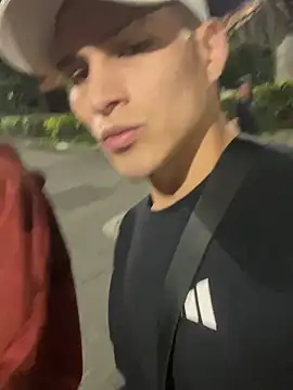 Snapshot of Alex_Teau chatting on 02-27-25, 04:52 Alex Teau online show from 02-27-25, 04:52