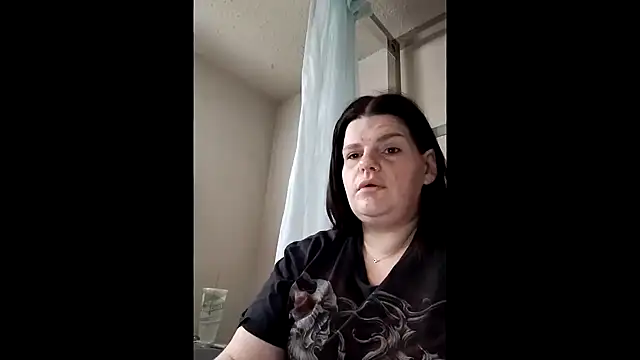 BeckiTooSweet online show from 10-16-25, 10:55