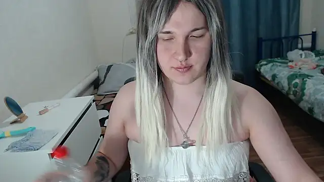 EvaMiron online show from 02-27-26, 10:10