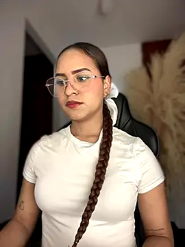 gretta kler1 online show from 11-11-25, 10:10