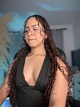 gretta kler1 online show from 11-26-25, 10:22