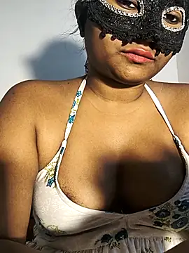 FANTASY QUEEN 07 online show from 04-12-26, 09:58