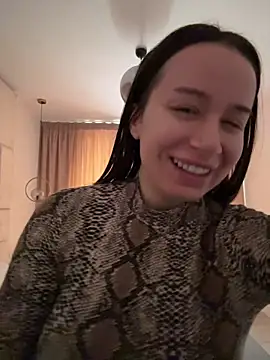 deliaroyal online show from 04-21-26, 01:17