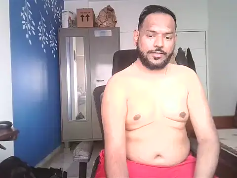 lovbombayduck11 online show from 12-22-25, 06:21