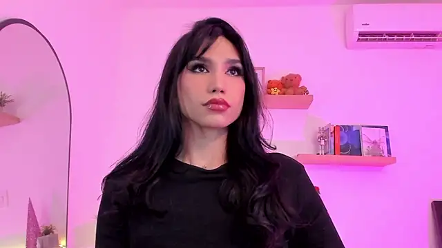 Snapshot of rose_saenz chatting on 12-28-24, 05:35 rose saenz online show from 12-28-24, 05:35