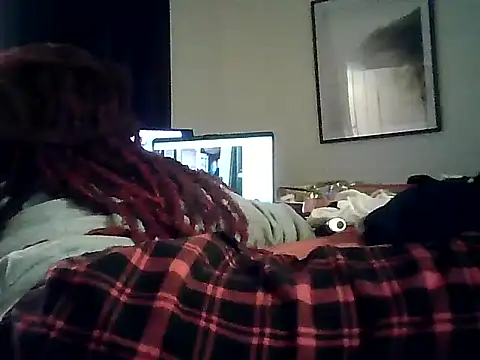 Snapshot of CaramelDipper chatting on 01-23-25, 07:11 CaramelDipper online show from 01-23-25, 07:11