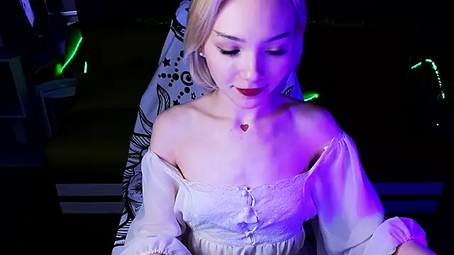 Snapshot of SandraBoyl chatting on 12-30-24, 04:31 SandraBoyl online show from 12-30-24, 04:31