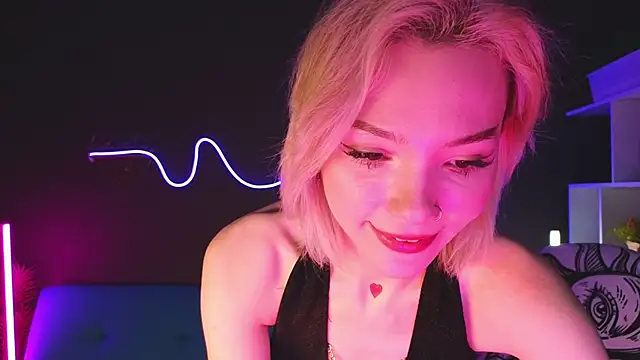 Snapshot of SandraBoyl chatting on 01-12-25, 04:42 SandraBoyl online show from 01-12-25, 04:42