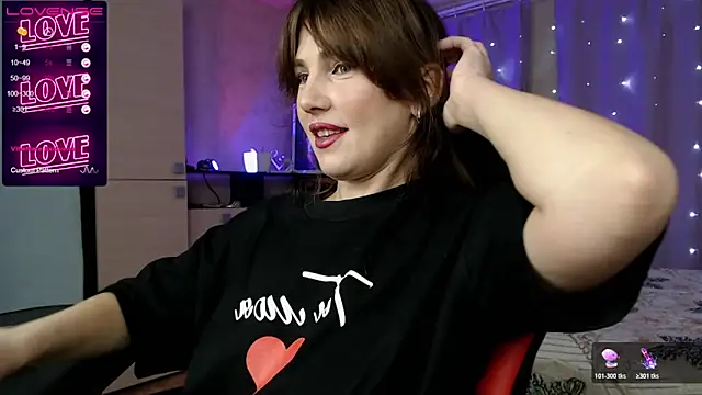 Snapshot of Daniela_Cooperr chatting on 10-20-25, 05:13 Daniela Cooperr online show from 10-20-25, 05:13