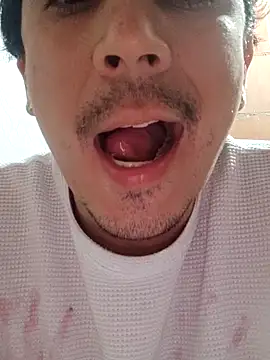 Snapshot of Rejy1992 chatting on 02-14-25, 02:02 Rejy1992 online show from 02-14-25, 02:02