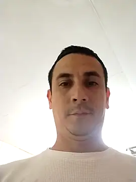 Snapshot of Rejy1992 chatting on 09-19-25, 03:19 Rejy1992 online show from 09-19-25, 03:19