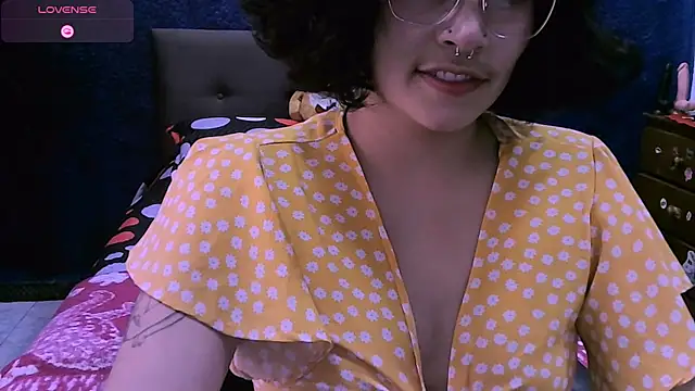 NinaYellow online show from 11-05-25, 12:49