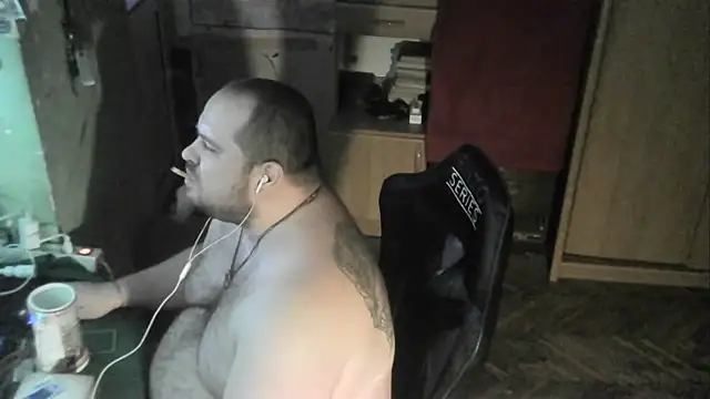 Snapshot of perversalus chatting on 03-01-25, 11:17 perversalus online show from 03-01-25, 11:17