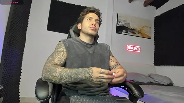 LucianSinclair online show from 11-06-25, 01:28