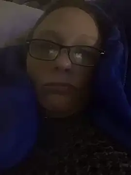 Snapshot of Everlyrose27 chatting on 12-04-24, 09:07 Everlyrose27 online show from 12-04-24, 09:07