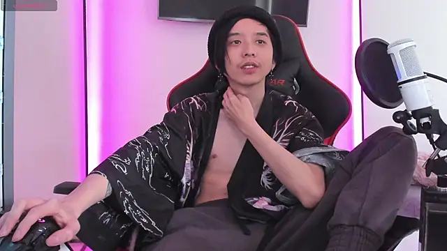 wexlee7 online show from 03-17-25, 02:12