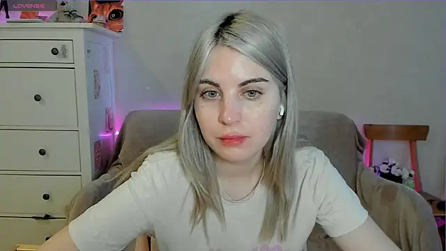 Snapshot of pawpaws chatting on 05-03-26, 07:03 pawpaws online show from 05-03-26, 07:03