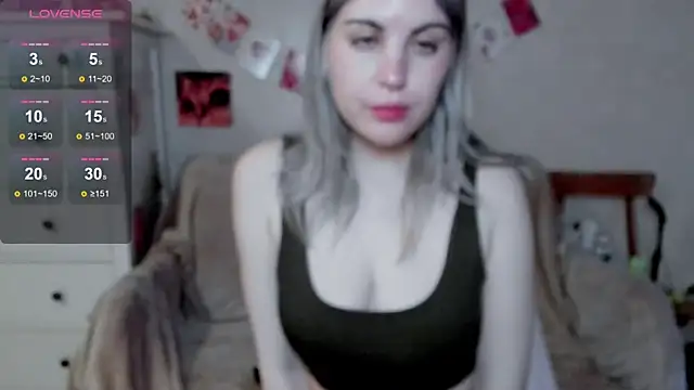 Snapshot of pawpaws chatting on 06-04-26, 05:46 pawpaws online show from 06-04-26, 05:46