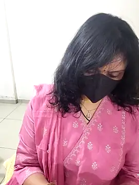 Snapshot of khushikhushi chatting on 02-13-26, 05:25 khushikhushi online show from 02-13-26, 05:25