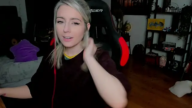 Lisaonthemoon online show from 03-14-26, 07:41