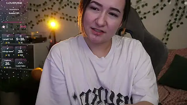 Megan  Hart online show from 11-09-25, 02:21