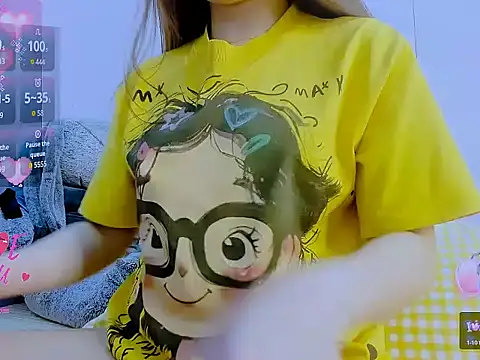 Snapshot of Linh_diudang chatting on 05-22-26, 02:12 Linh diudang online show from 05-22-26, 02:12
