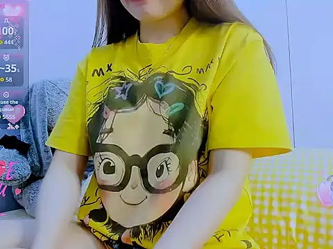 Snapshot of Linh_diudang chatting on 05-23-26, 02:17 Linh diudang online show from 05-23-26, 02:17