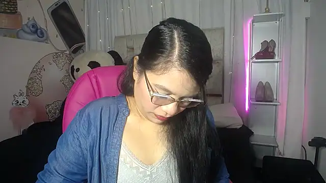 KEYRA-MILLER- online show from 11-25-25, 02:00