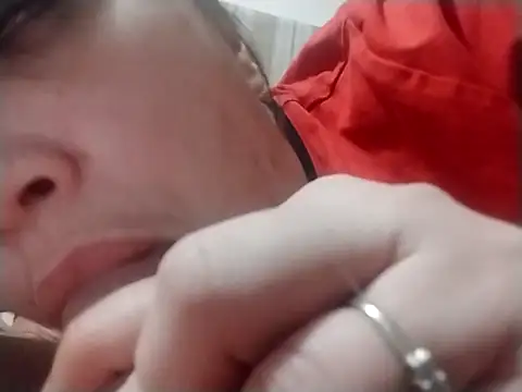 Snapshot of johnloonng chatting on 02-20-25, 03:45 johnloonng online show from 02-20-25, 03:45