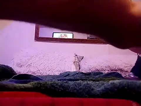 Snapshot of johnloonng chatting on 02-25-25, 09:31 johnloonng online show from 02-25-25, 09:31