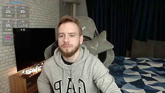 Snapshot of LeoPaulini chatting on 12-22-24, 10:28 LeoPaulini online show from 12-22-24, 10:28