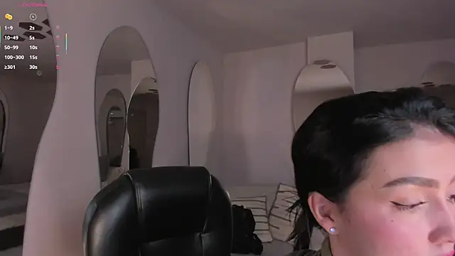 Snapshot of PaulinaSantos_ chatting on 09-13-25, 07:35 PaulinaSantos online show from 09-13-25, 07:35