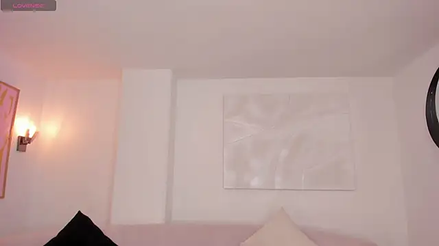 PaulinaSantos  online show from 12-16-25, 07:08