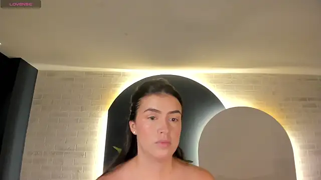 Snapshot of PaulinaSantos_ chatting on 04-19-26, 05:12 PaulinaSantos online show from 04-19-26, 05:12